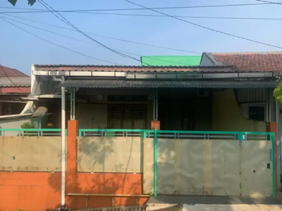 Jual murah rumah di komplek.dekat TOLL.