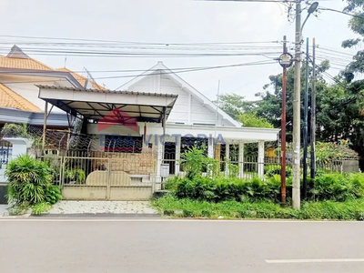 JUAL Rumah Dekat Jalan Besar Ijen cocok untuk usaha Kota Malang
