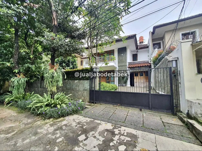 rumah area kawasan bisnis di kebayoran baru