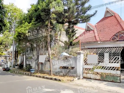 Rumah Klasik Luas 400m2 Dijual murah di Gunung-gunung Malang