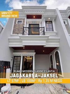 Rumah Mewah Di Jakarta Selatandekat Pusat Bisnis Dan Perkantoran