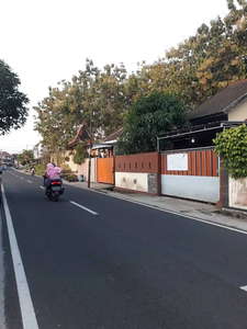 Rumah Murah Tepi Jalan Cocok Untuk Usaha Area Ramai Dekat Exit Toll