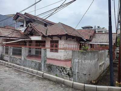 Rumah Tua Hoek Hitung Tanah di Puspa Gading Kelapa Gading Jak Ut