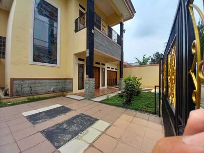 Disewakan Rumah Besar Siap Huni di Kebun Raya Residence