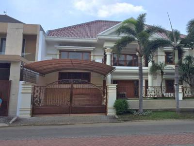 Rumah Mewah Classic & Elegan di Citraland, Surabaya Barat