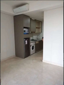 Apartemen Gold Coast Studio Disewakan Semi Furnished View City di PIK