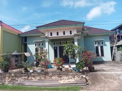 Di jual rumah Jl Margosantoso gg 12 Sangatta Utara Kutai Timur