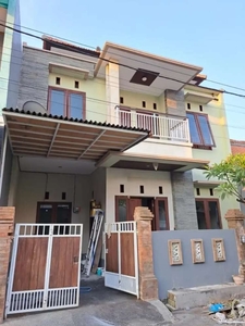 DI JUAL RUMAH MODERN MINIMALIS DI JALAN GURITA SESETAN , BALI