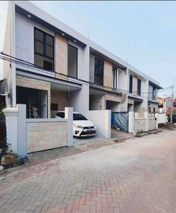 DIJUAL CEPAT‼️RUMAH BARU SIMPANG DARMO PERMAI SURABAYA BARAT