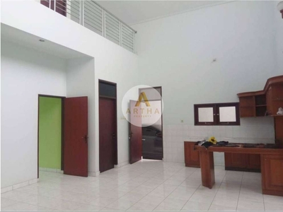 Dijual Cepat Rumah Dalam Komplek di Cibabat Cimahi Bagus Siap Huni