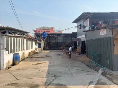 Dijual-disewakan Gudang dan rumah tinggal Di jalan raya Pulo Gebang