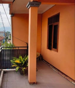 Dijual Rumah 2 Lantai di Villa Ciomas Indah