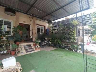 Dijual Rumah Cantik dalam Cluster Barcelona Hook Banyak Taman