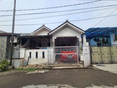 Dijual rumah di komplek Duta Bintaro kunciran