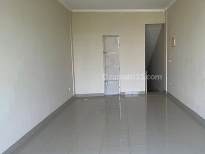 DISEWAKAN RUKO MURAH SIAP HUNI 286 m² Unfurnished