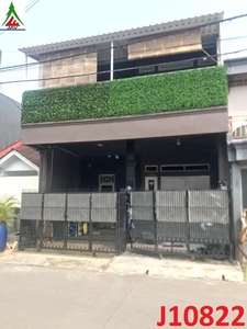 Jual murah rumah 2 lantai di Medang Lestari Gading Serpong Tangerang