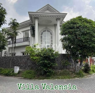 JUAL RUMAH VILLA VALENCIA HOOK MURAH