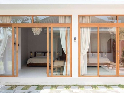 Modern & Minimalistic 3 Bedrooms Villa in Bumbak, Umalas