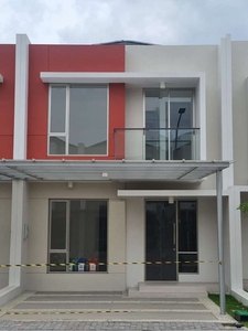 Rumah 2 Lantai Luas 75m2 Type 3+1KT di Cluster Springville PIK 2