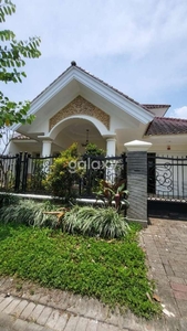 Rumah Bagus Full Furnish Di Graha Golf Araya Malang GMK02631