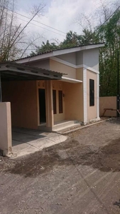 Rumah Baru dekat Perumahan Pertamina Purwomartani Kalasan