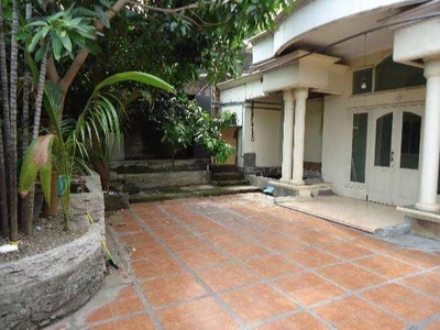 Rumah di Jl. Singa Utara No. 6 & 8, Semarang
