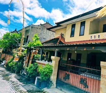 Rumah dijual Besar Onegate 3 kamar Ubung Denpasar Bali