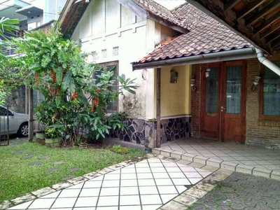 Rumah Klasik Sayap Riau Tengah Kota