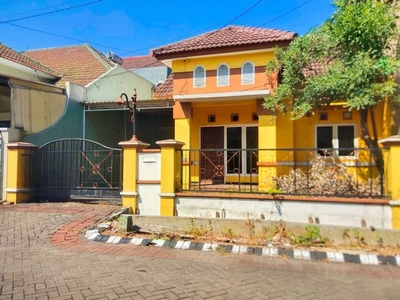 RUMAH LUAS DAN TERAWAT DI GRAHA TIRTA WARU SIDOARJO