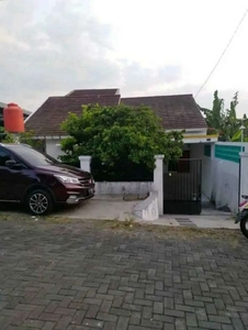 Rumah Luas Sinar Waluyo Kedungmundu Tembalang Semarang