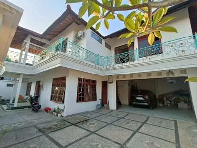 Rumah Cantik Lantai 2 Minimalis Modern Di Sidakarya Denpasar