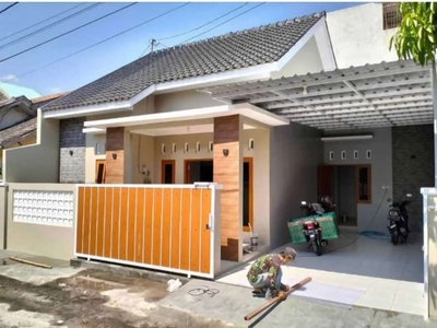 rumah pesan bangun di trosemi