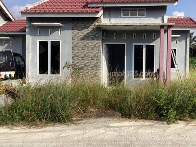 Rumah Siap Huni Disewakan di Jl. Sri Palas Rumbai
