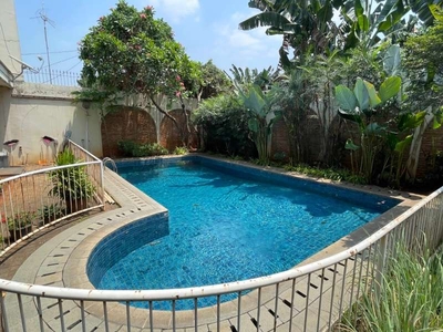 Rumah Tinggal Swimming Pool di Pejaten Mas Jakarta Selatan