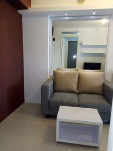 Sewa 2BR Furnished Apartemen Bassura City Interior Baru Lt Sedeng