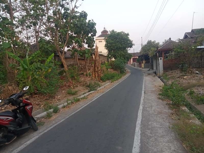 tanah luas 940 m² di timur pasar Bekonang sukoharjo