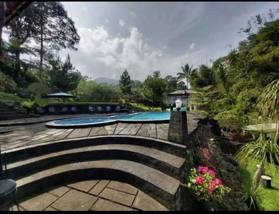Villa Sahabat Puncak - Villa di Puncak dengan Kolam Renang Privat