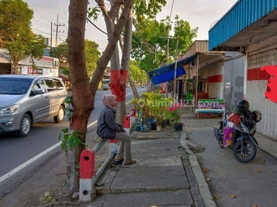 Amhna, Bekas Toko Probolinggo Nol Jalan Raya, Jalan Kh Hasan