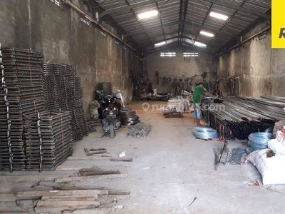 Dijual Murah Gudang SHM di Kepatihan Menganti Gresik