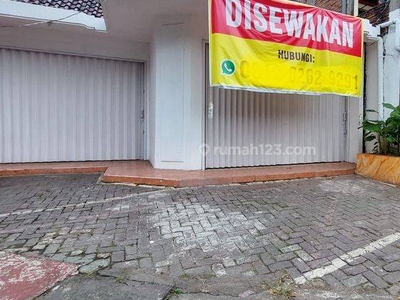 Disewa ruko 2lantai di pinggir jalan raya Ngaliyan