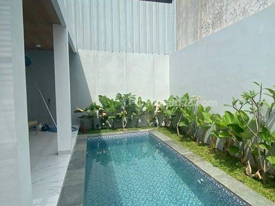 Disewakan rumah mewah baru private lux kolam renang pool di tengah kota bandung rajawali andir cicendo pasirkaliki bandung