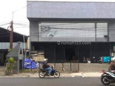 Gudang Strategis Siap Pakai di Jl Tumenggung Suryo Malang