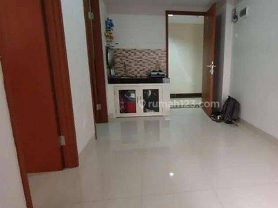 kan MURAH Unit 2 BR Semi Furnished Di Apartemen Green Park