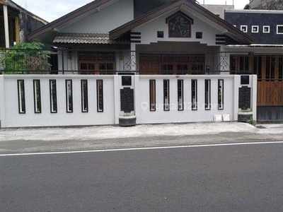 Rumah Bagus Dekat Jogja City Mall Dan Rsa Ugm Yogyakarta