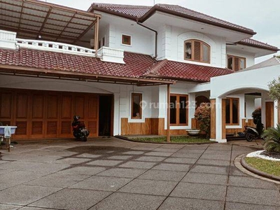Rumah Bagus Siap Huni SHM di Pondok Indah, Jakarta Selatan