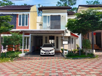 Depan Akmil Magelang, Rumah Dijual Dalam Perumahan, Legalitas SHM