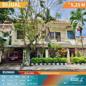 Dijual Rumah Klasik 2 Lantai di Pulau-Pulau Lokasi Tengah Kota Malang