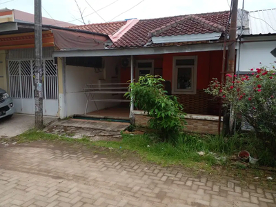 Dijual Rumah Makassar kota sekitar Jalan Metro Tanjung Bunga