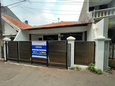 Rumah Siap Huni 1 Lantai akses Tol, Strategis di Tebet,Jakarta Selatan