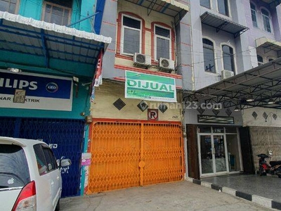 Ruko Rumah SHM 3 Lantai di Hm Yamin, Medan Lahan Parkir